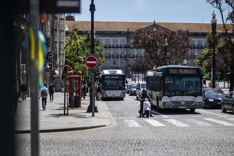 Autocarro porto