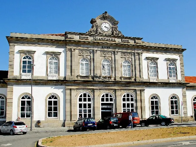 Estacao de campanha porto