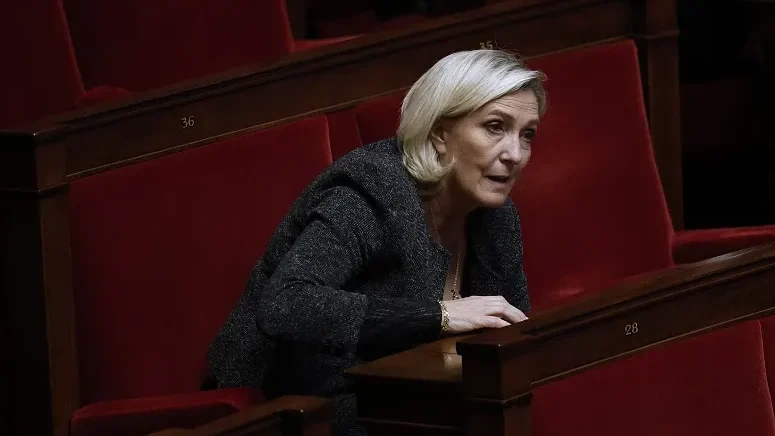 Marine Le Pen Madre Media Lusa