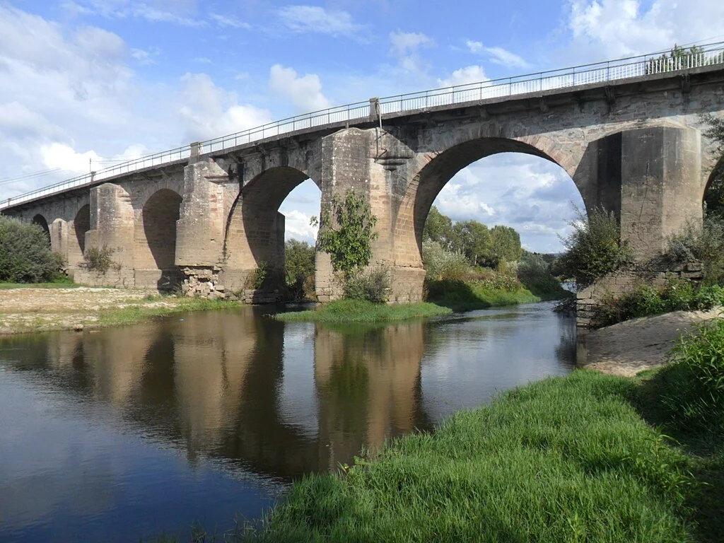 Ponte Velha Do Vouga