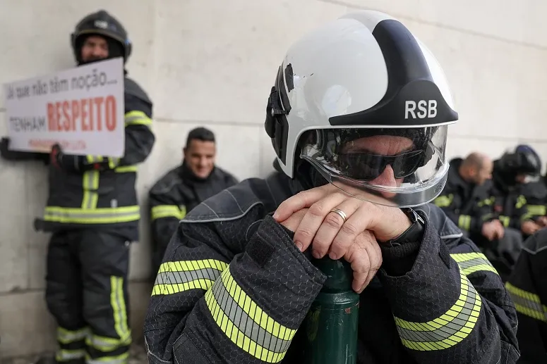 Associação Nacional De Bombeiros Profissionais Lusa