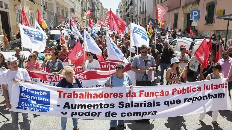 Greve FunÇaÕ PÚblica Lusa